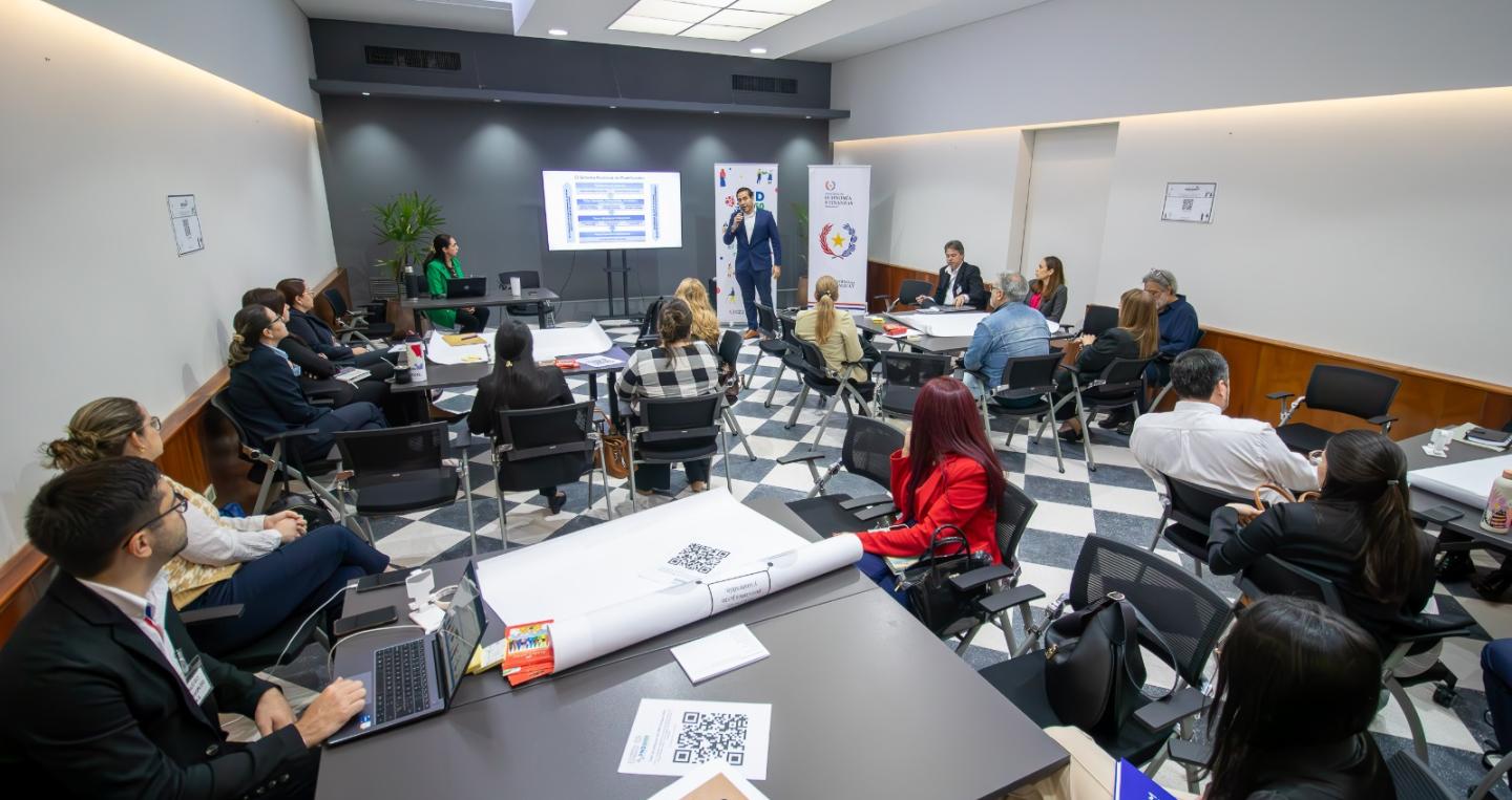 MEF realiza talleres con OEE para validar marco estratégico del PND 2050