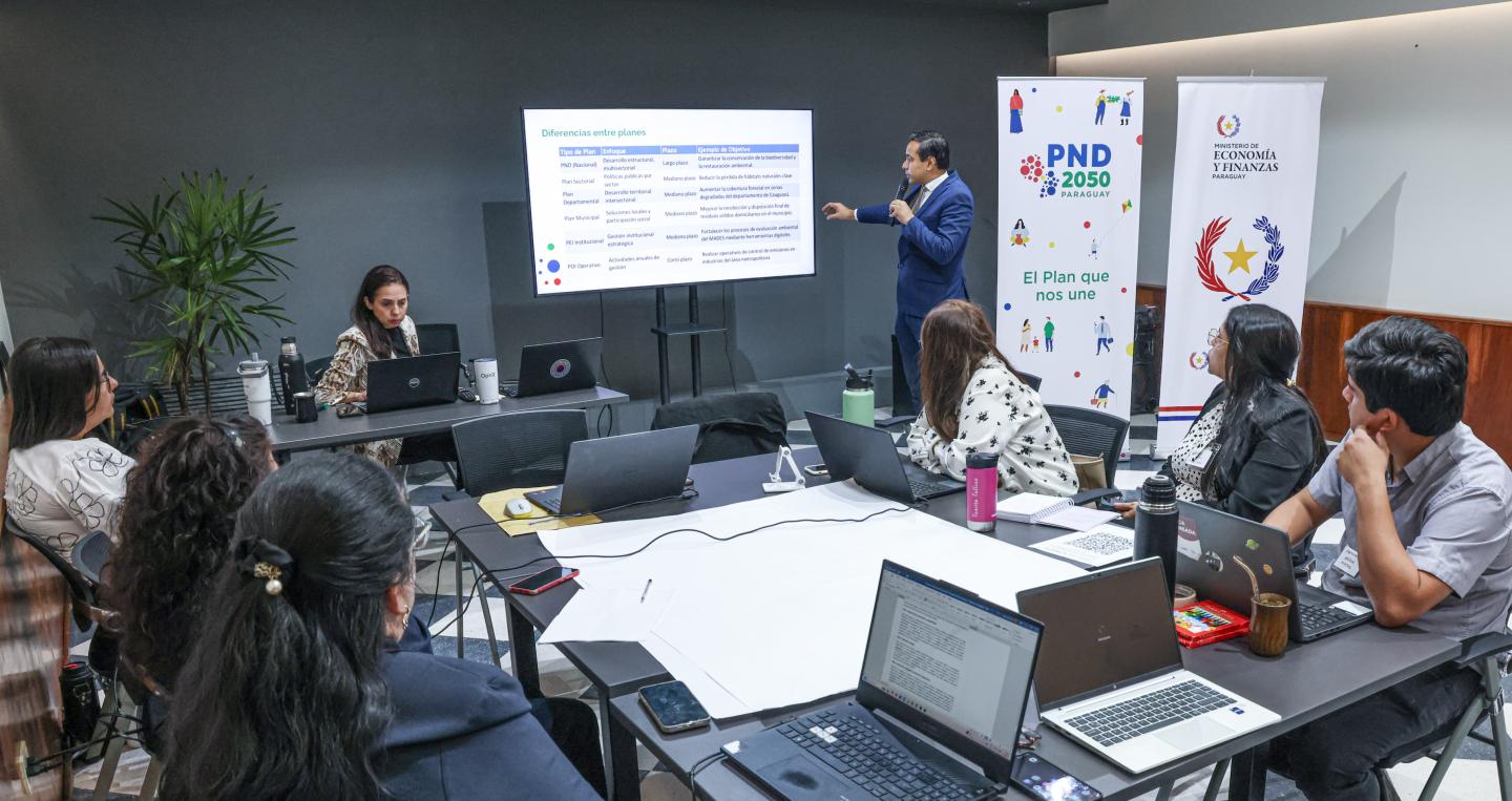Técnicos del MEF y representantes de OEE trabajan en objetivos estratégicos sobre biodiversidad en el marco del PND 2050
