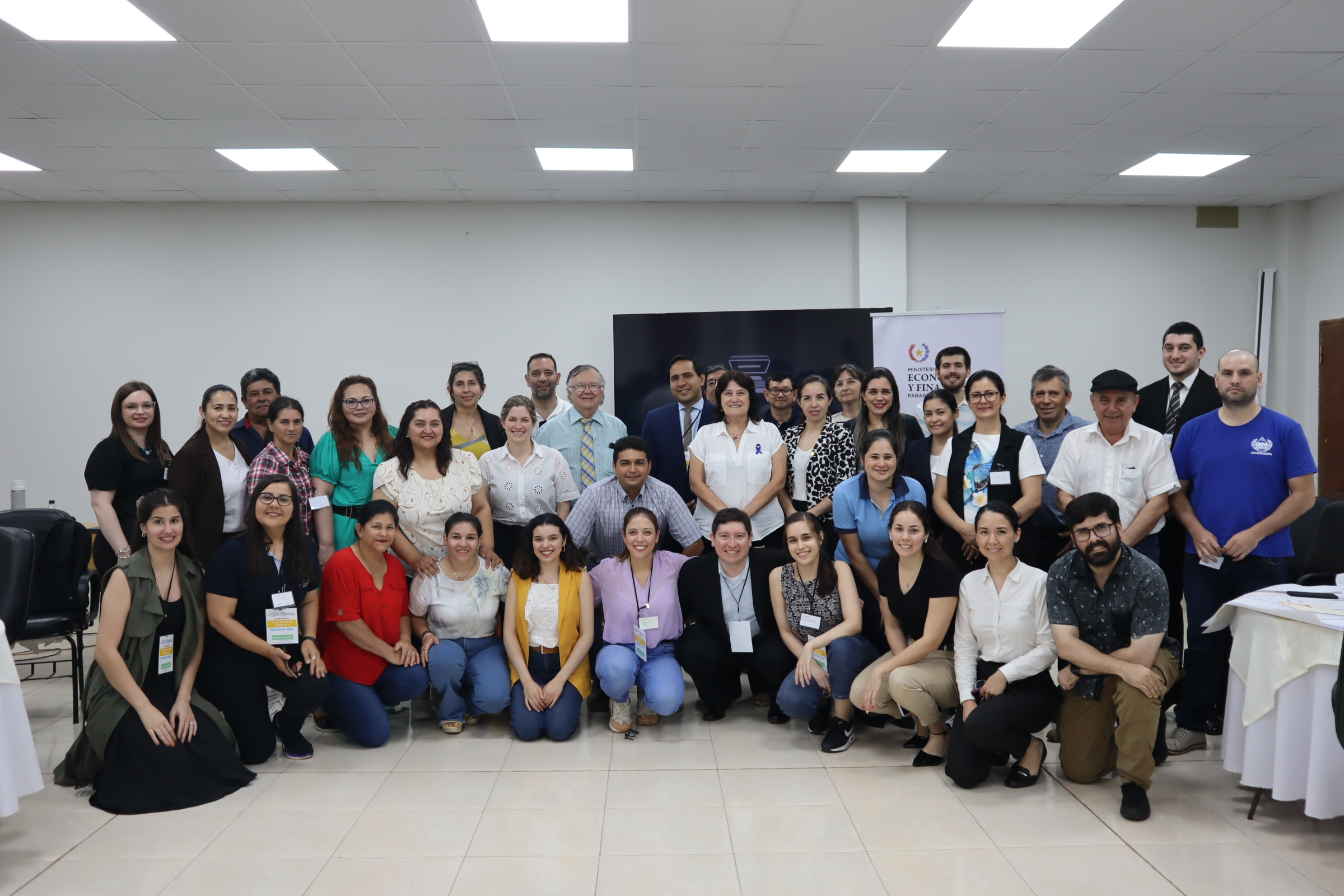 Mesas Temáticas - Región Sur - Espacio Social, Empresarial, Gremial y  Académico